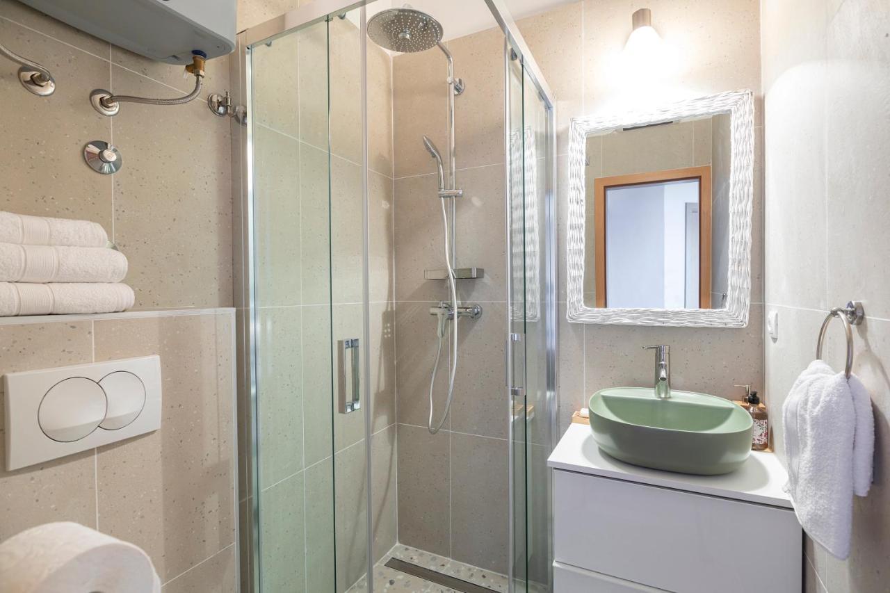 Apartman Luri Sutivan ภายนอก รูปภาพ
