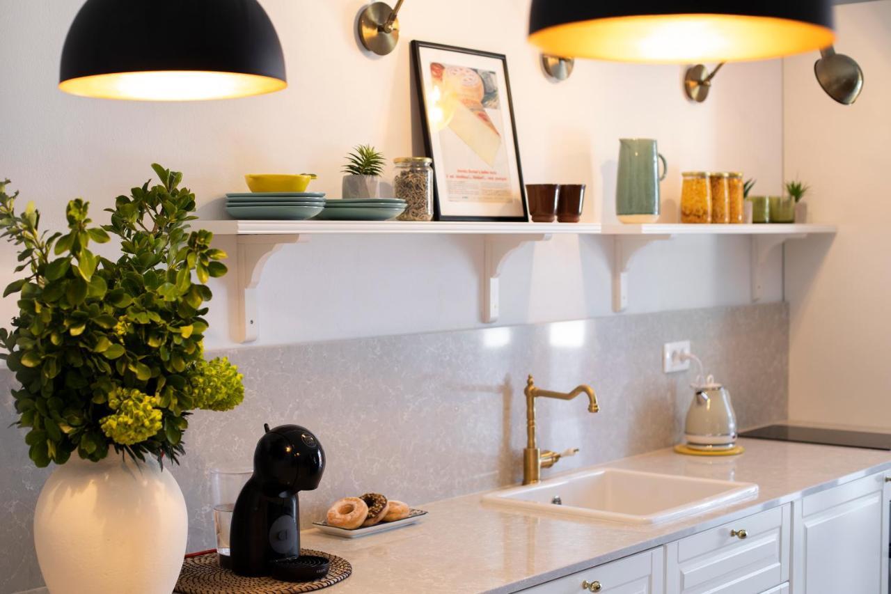 Apartman Luri Sutivan ภายนอก รูปภาพ